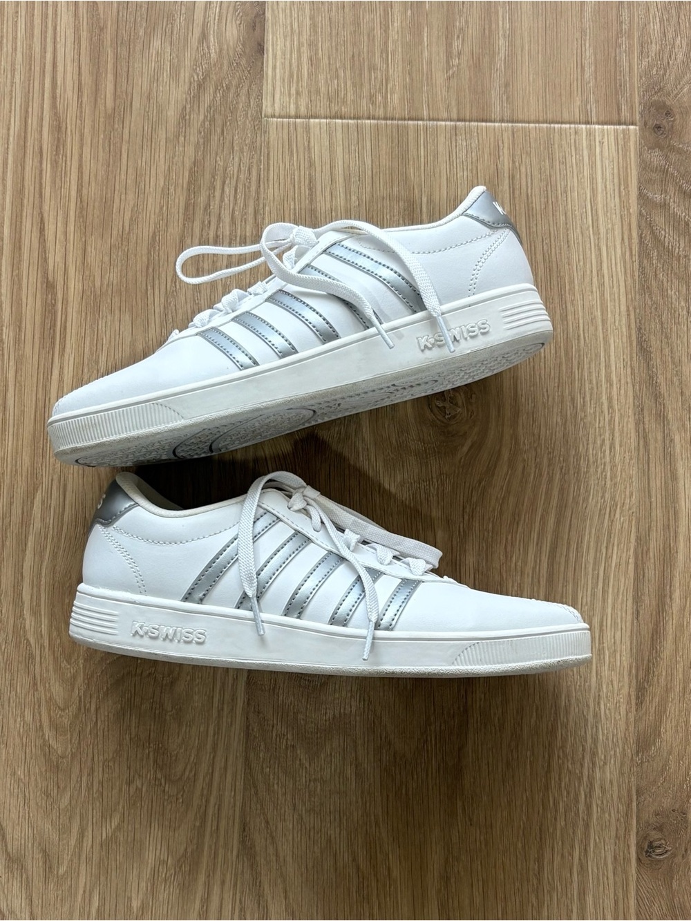K-Swiss Y2K White Silver Sneakers Big Girls 6.5